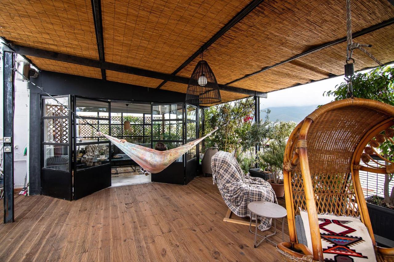 Unique Solar Penthouse With Jacuzzi And Sauna In Central Athen Exterior foto
